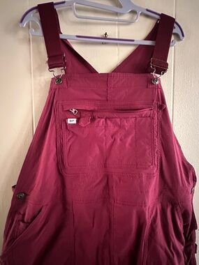 DuluthWomen's Heirloom Gardening Bib Overalls in Raisin size XL